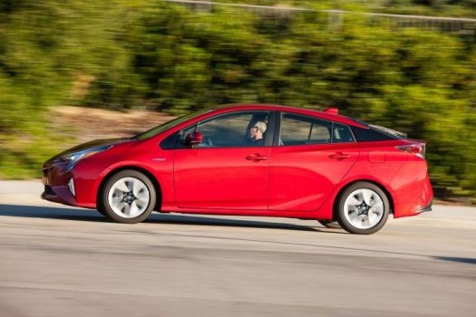 Toyota Prius Four Touring Price in Qatar