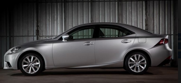 Lexus IS-Series 250 Prestige 2017 Price in Kenya