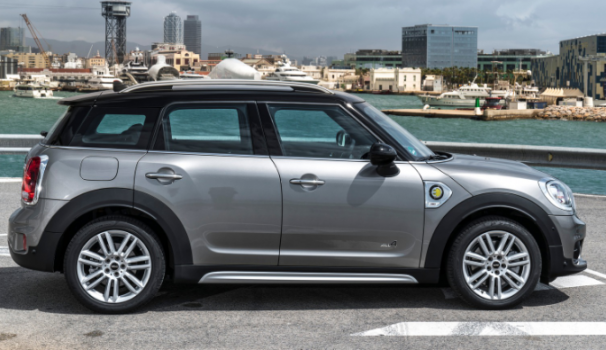 MINI Countryman Cooper All4 (auto) 2018 Price in Kuwait