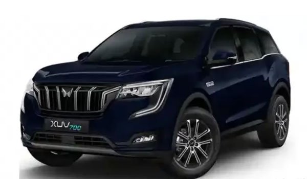 Mahindra XUV700 AX7 AWD AT Diesel Luxury Pack Price in Kuwait