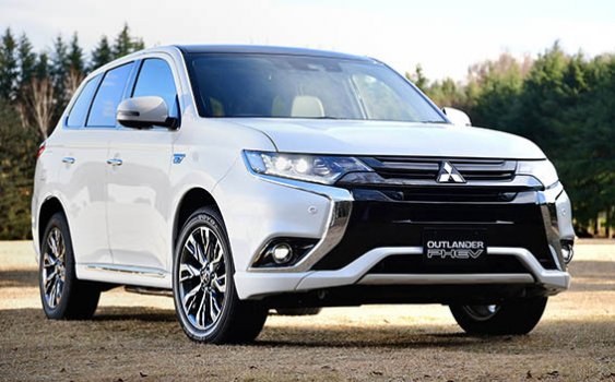 Mitsubishi Outlander GLX Top 2017 Price in Singapore