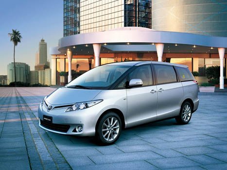 Toyota Previa SE Price in Italy