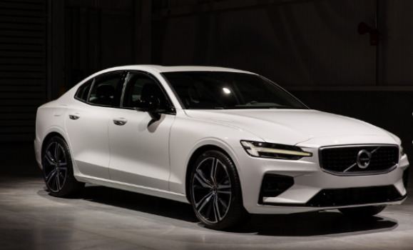 Volvo S60 Momentum T6 AWD 2019 Price in Greece