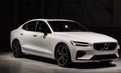 Volvo S60 Momentum T6 AWD 2019